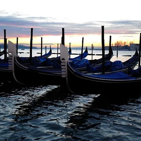 Appartement Fenice II A Apartment Venice